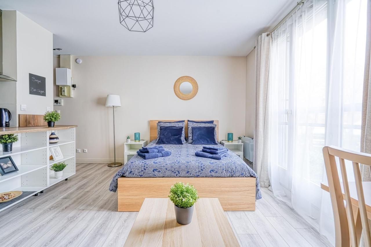Logement Noah Courcouronnes Exteriör bild