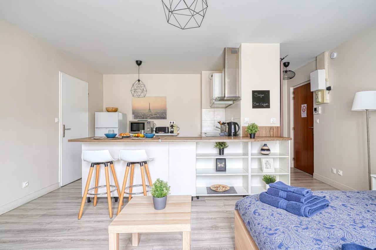 Logement Noah Courcouronnes Exteriör bild